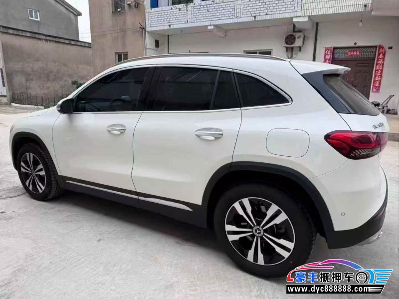 24年奔驰GLA轿车抵押车出售