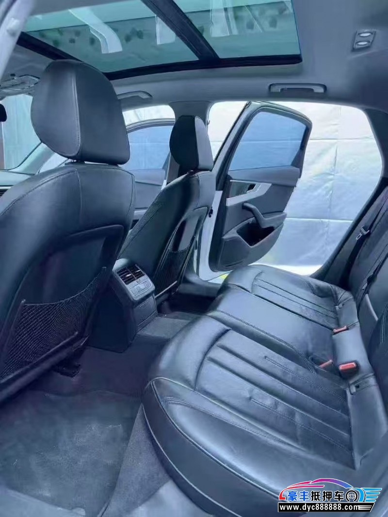 19年奥迪A4L轿车抵押车出售