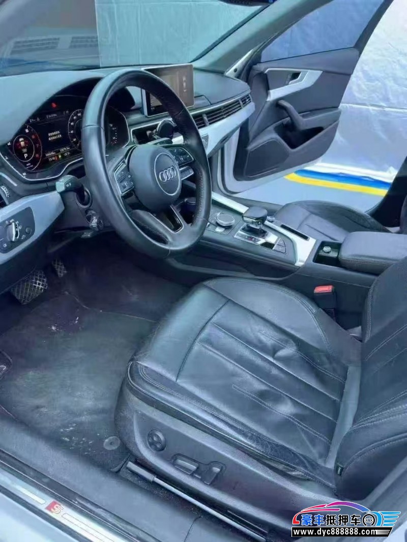 19年奥迪A4L轿车抵押车出售