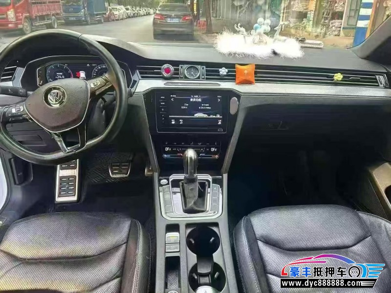 20年大众CC轿车抵押车出售