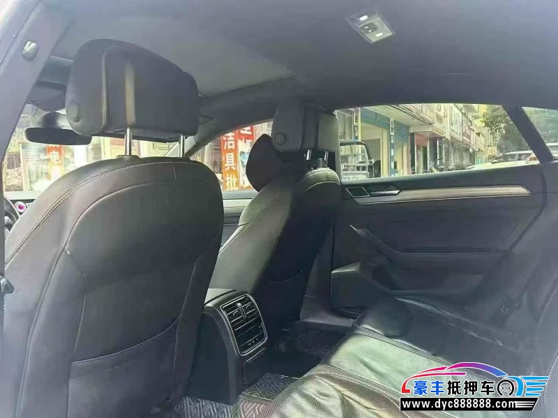 20年大众CC轿车抵押车出售