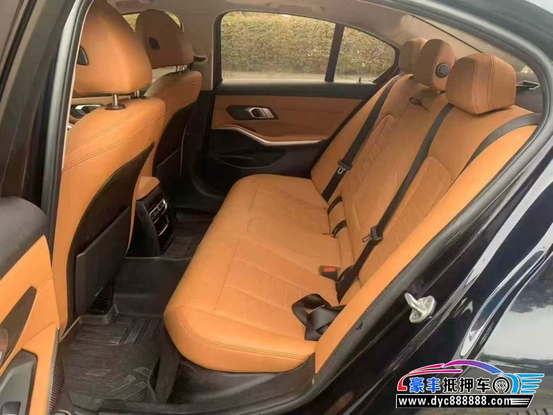 20年宝马3系轿车抵押车出售