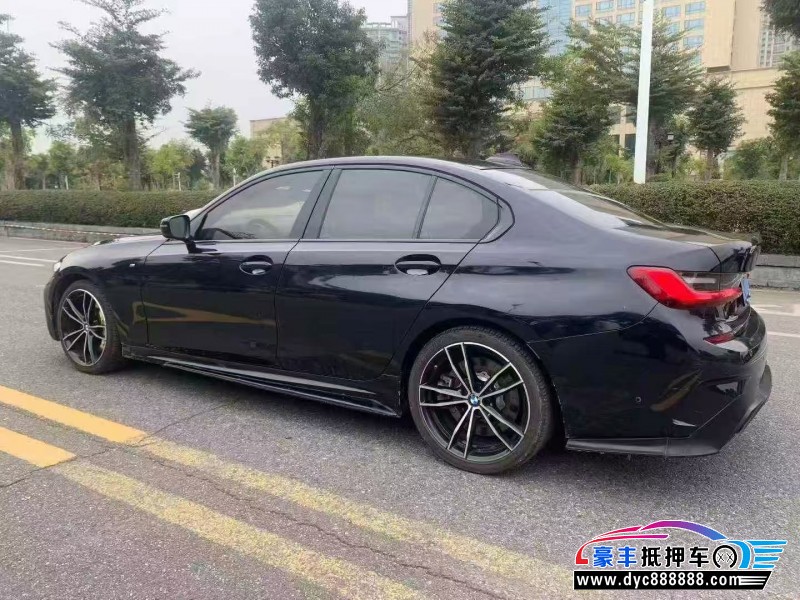 20年宝马3系轿车抵押车出售