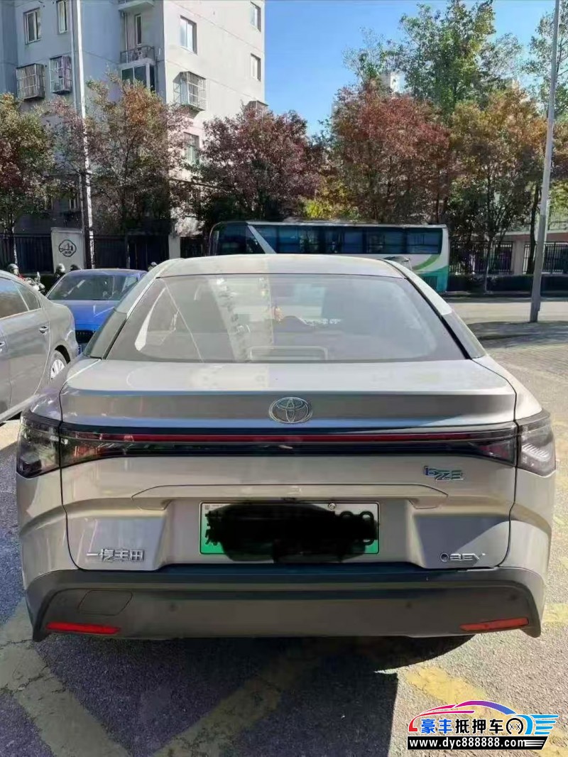 25年丰田BZ3轿车抵押车出售