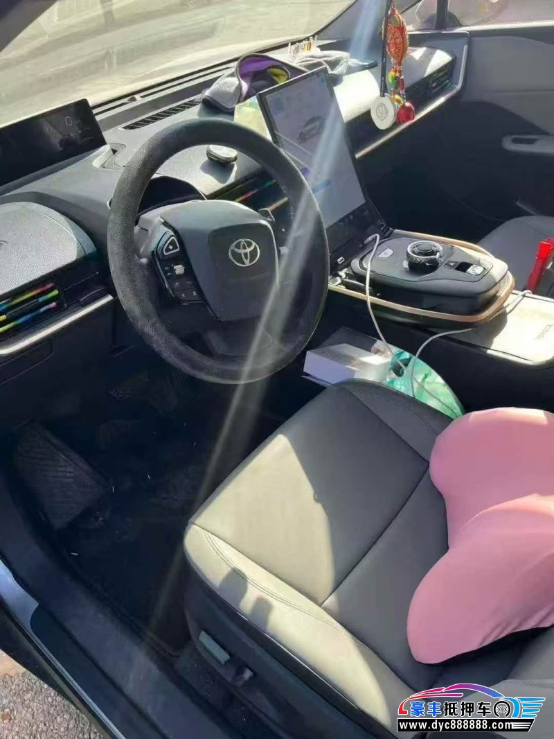 25年丰田BZ3轿车抵押车出售