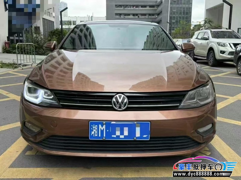 抵押车出售17年大众凌渡轿车