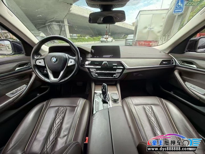 20年宝马5系轿车抵押车出售