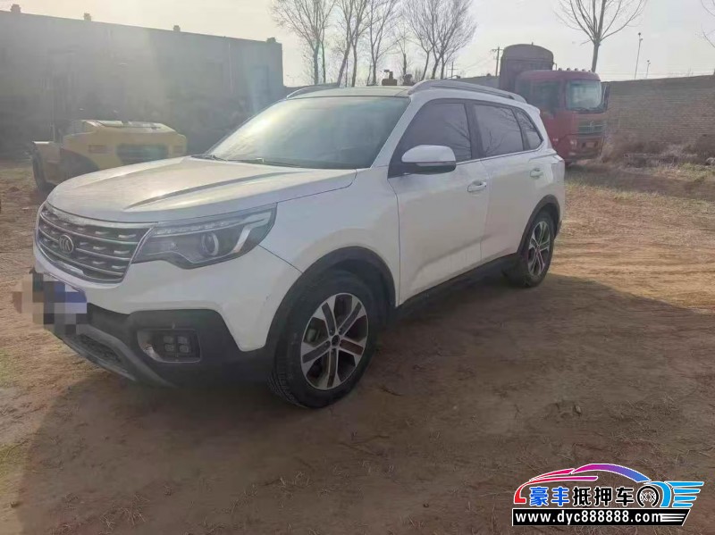 18年起亚智跑轿车抵押车出售