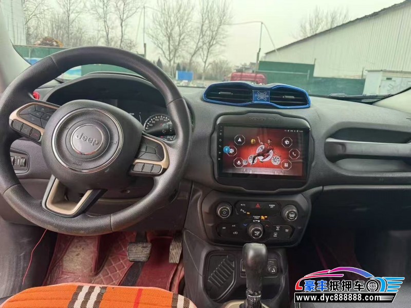 18年Jeep自由侠轿车抵押车出售