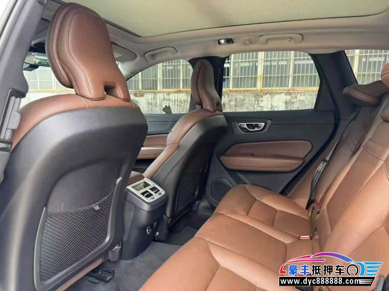 19年沃尔沃XC60轿车抵押车出售