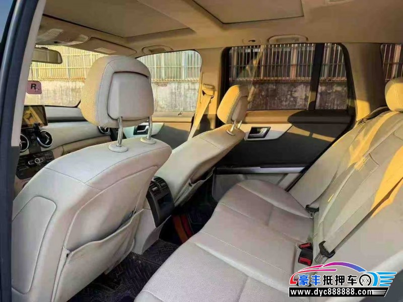 14年奔驰GLK轿车抵押车出售