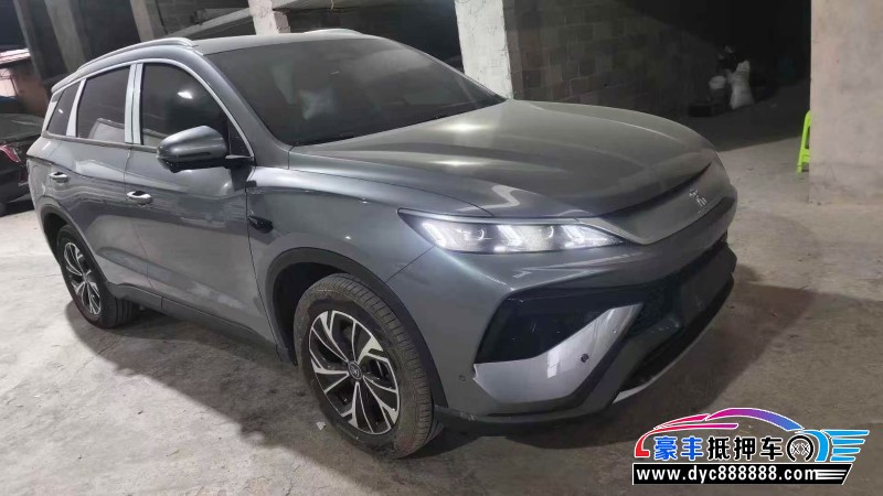 25年比亚迪宋轿车抵押车出售