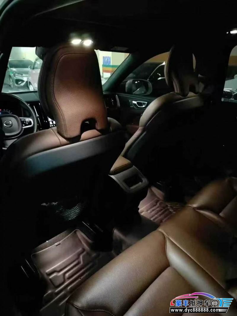 23年沃尔沃XC60轿车抵押车出售
