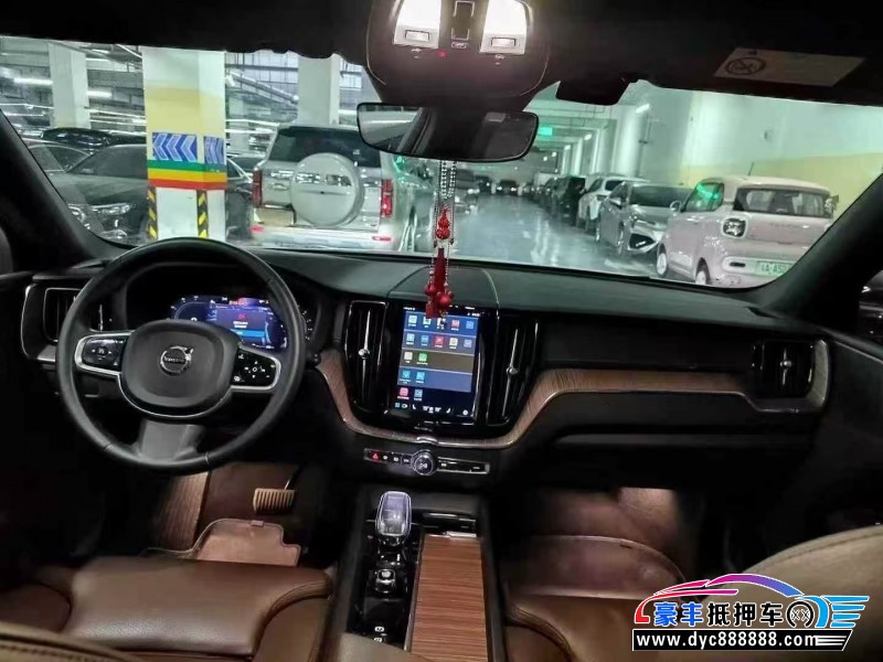 23年沃尔沃XC60轿车抵押车出售