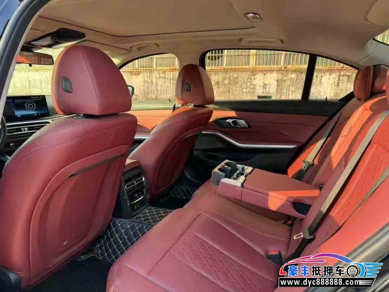 23年宝马3系轿车抵押车出售