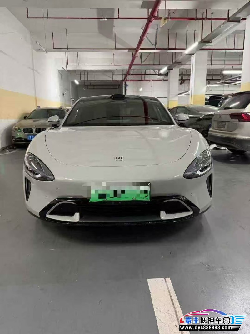 24年小米SU7轿车