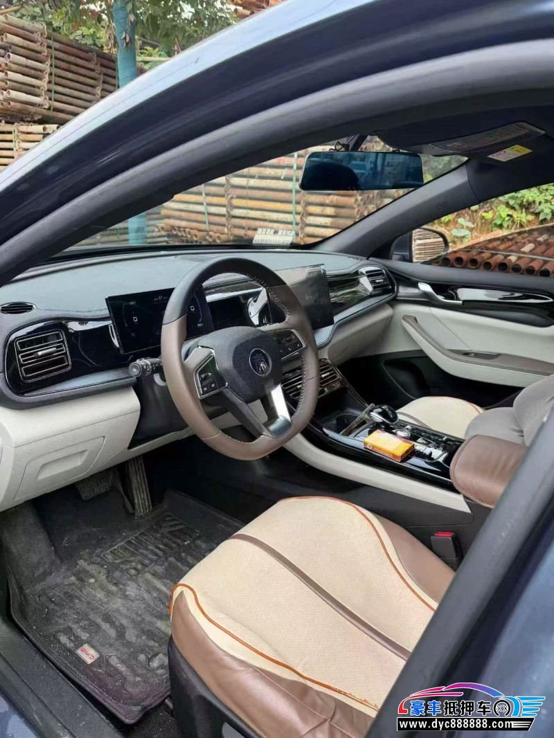 24年比亚迪秦轿车抵押车出售