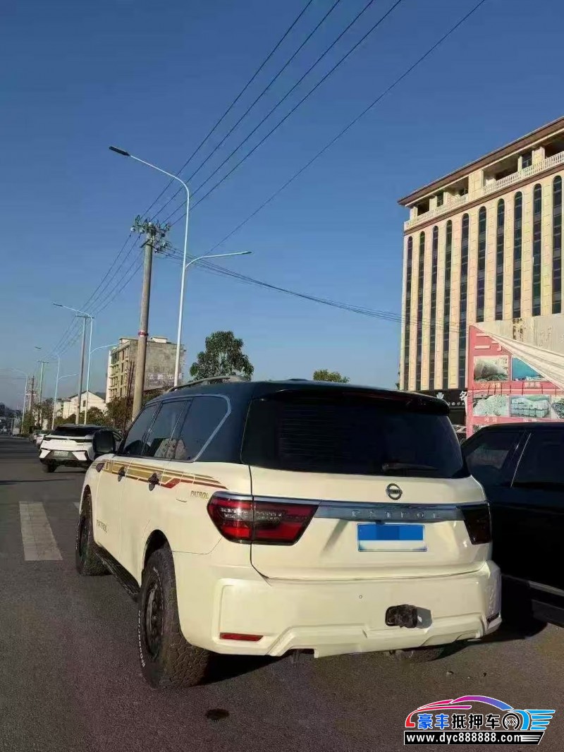 19年日产途乐轿车抵押车出售