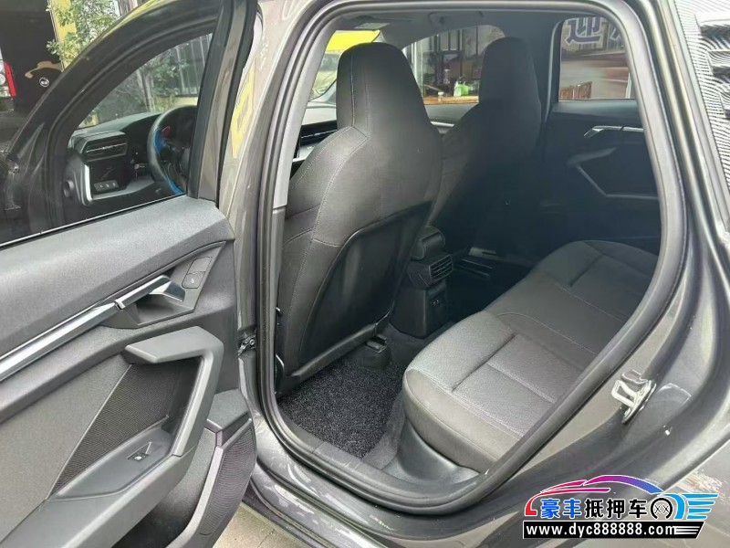 21年奥迪A3轿车抵押车出售