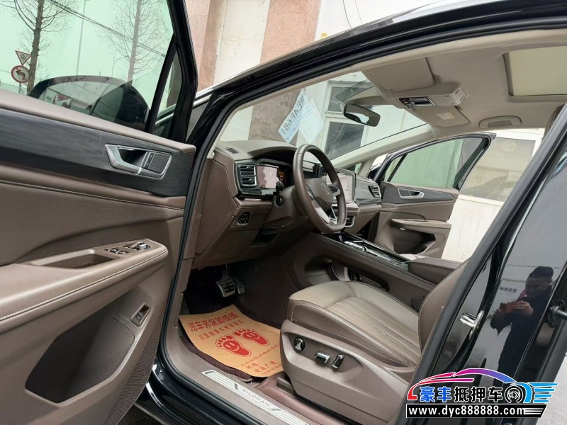 25年大众蔚然轿车抵押车出售