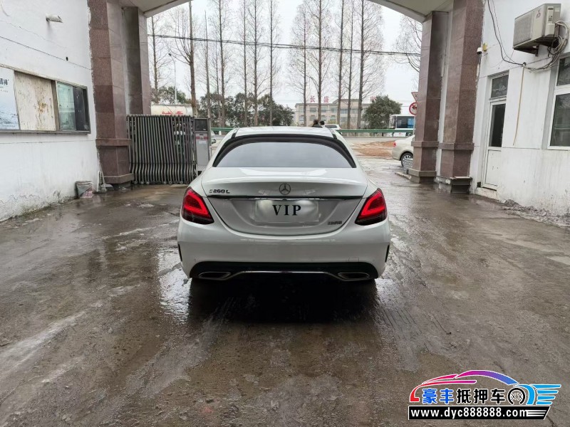 19年奔驰C轿车抵押车出售