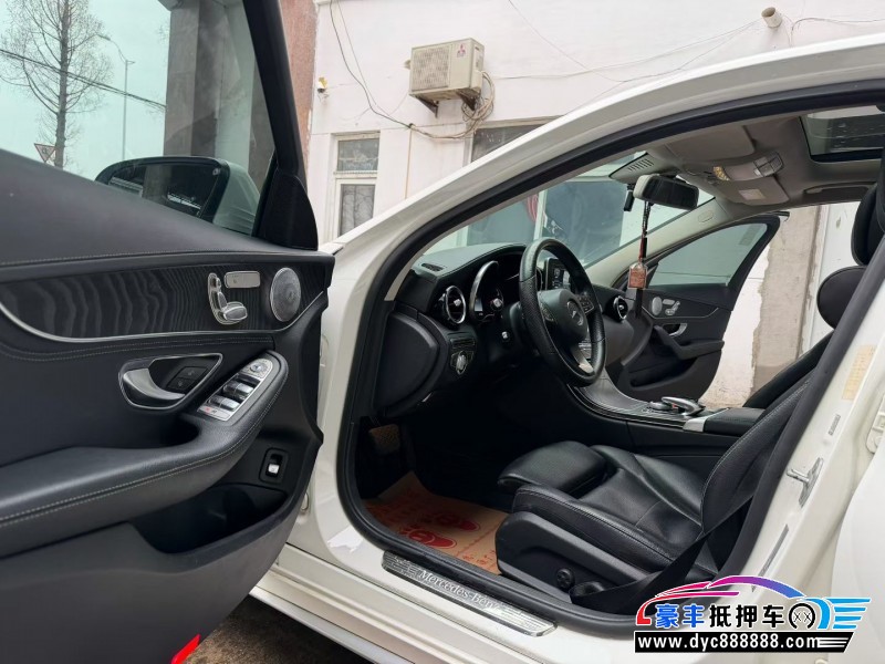 16年奔驰C轿车抵押车出售