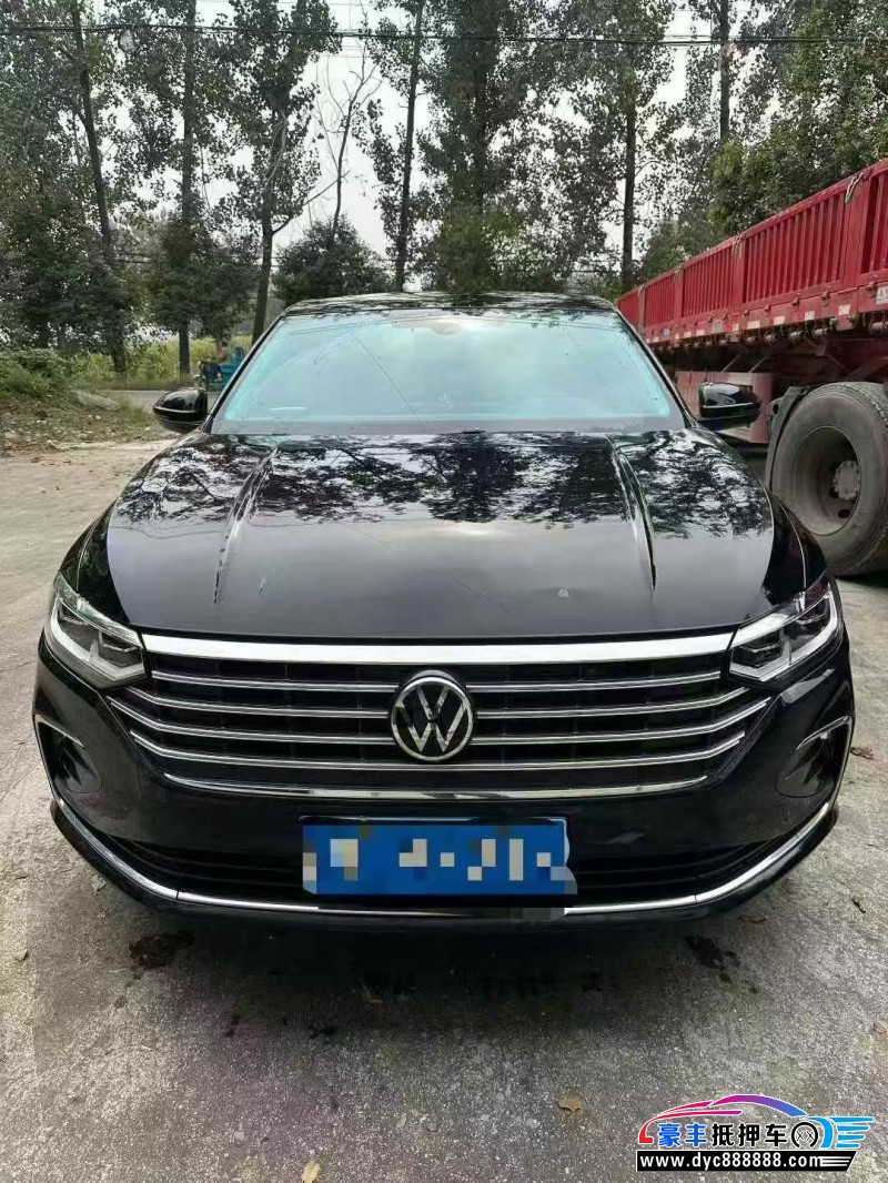 抵押车出售23年大众朗逸轿车