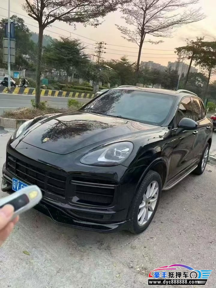 13年保时捷卡宴轿车抵押车出售