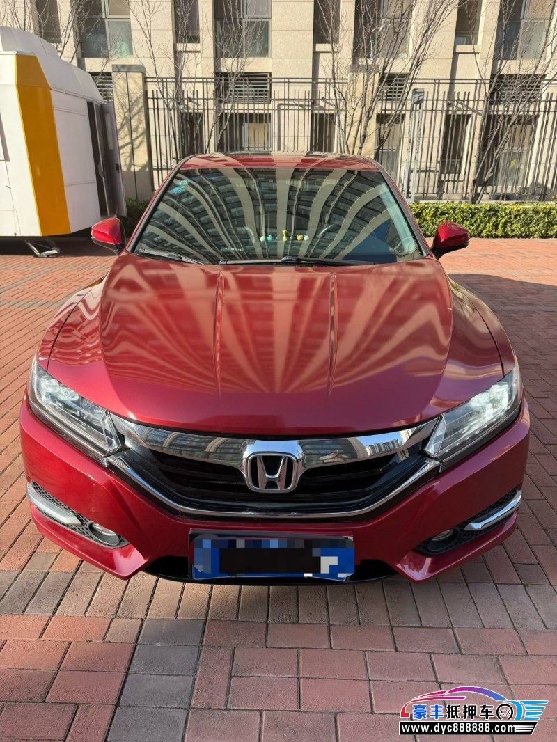 抵押车出售17年本田思铂睿轿车