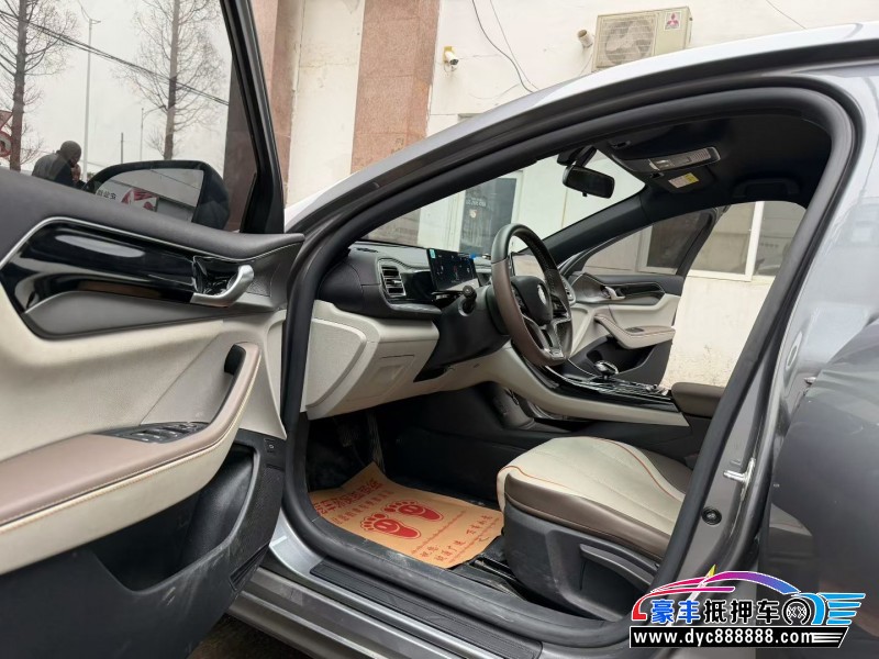 24年比亚迪秦轿车抵押车出售