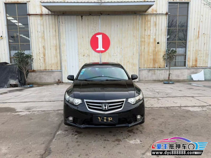 抵押车出售13年本田思铂睿轿车