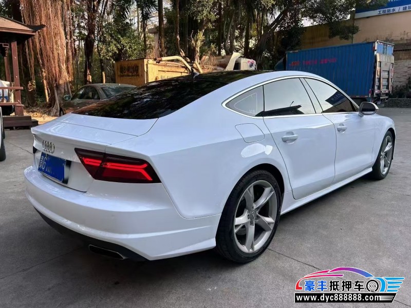 17年奥迪A7轿车抵押车出售