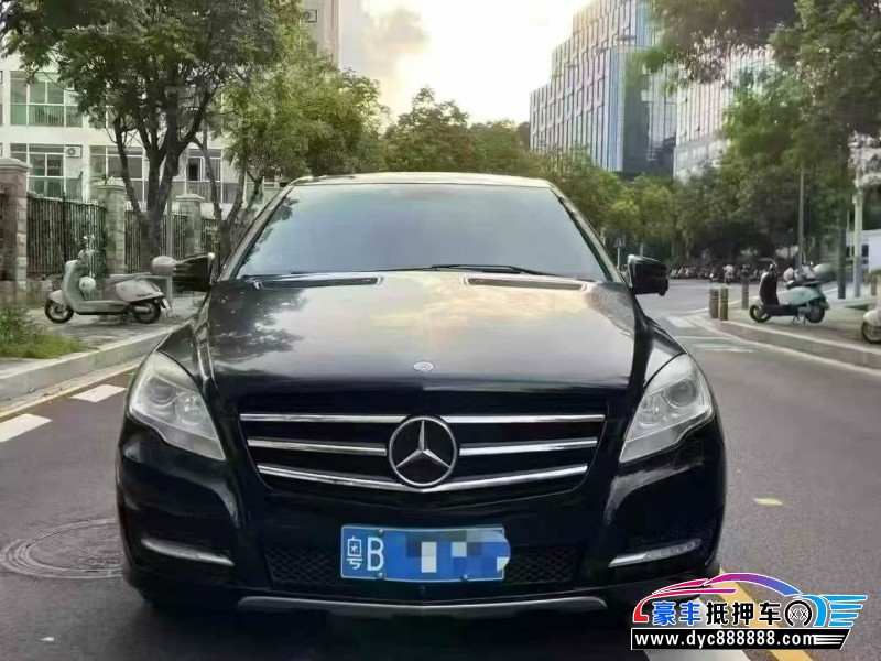 抵押车出售17年奔驰R轿车