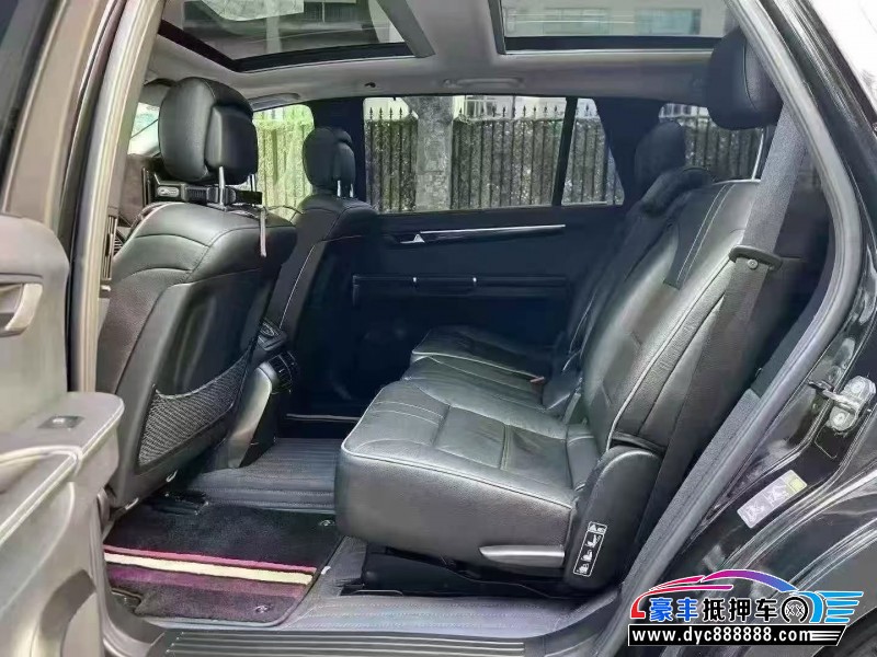 17年奔驰R轿车抵押车出售