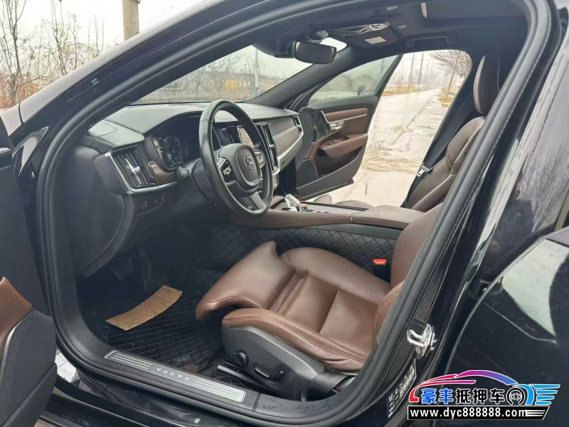 21年沃尔沃S90轿车抵押车出售