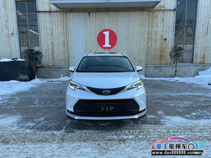 抵押车出售22年丰田塞纳MPV