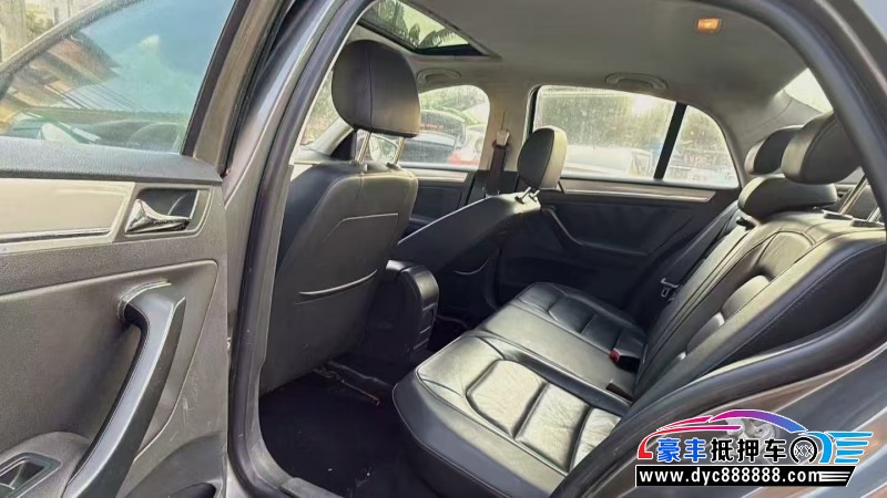 14年大众宝来轿车抵押车出售