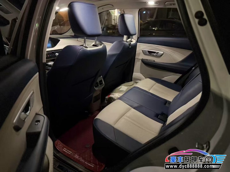 22年东风风神皓极轿车抵押车出售