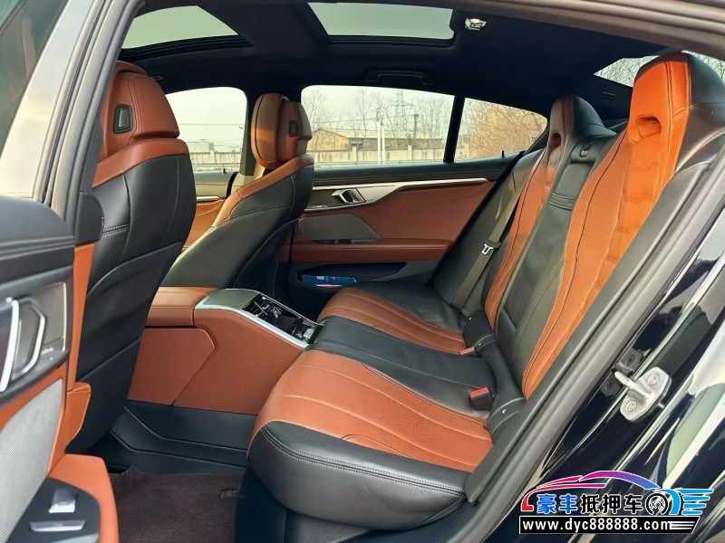 23年宝马8系轿车抵押车出售