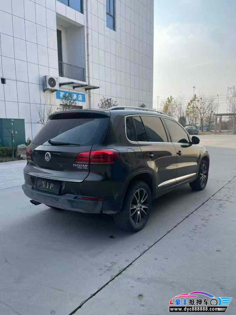 16年大众途观轿车抵押车出售