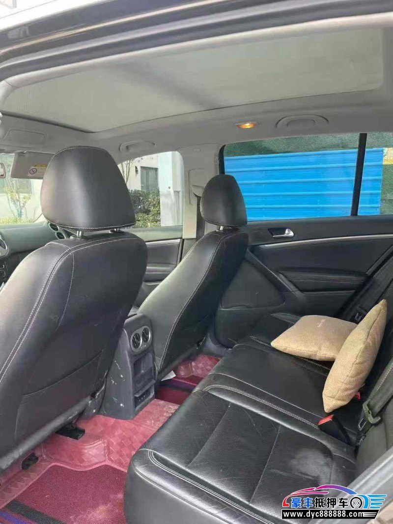 16年大众途观轿车抵押车出售