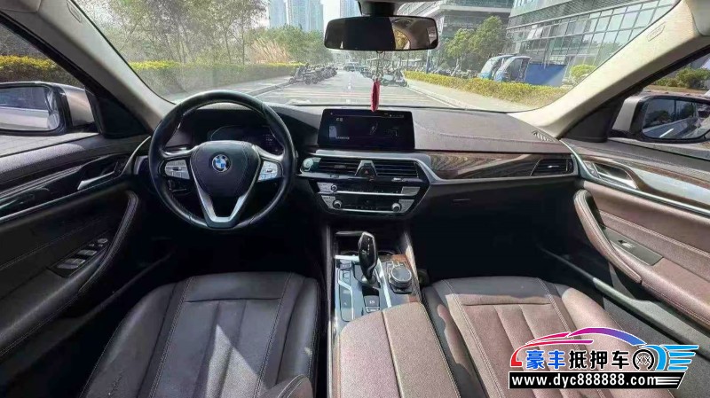 20年宝马5系轿车抵押车出售