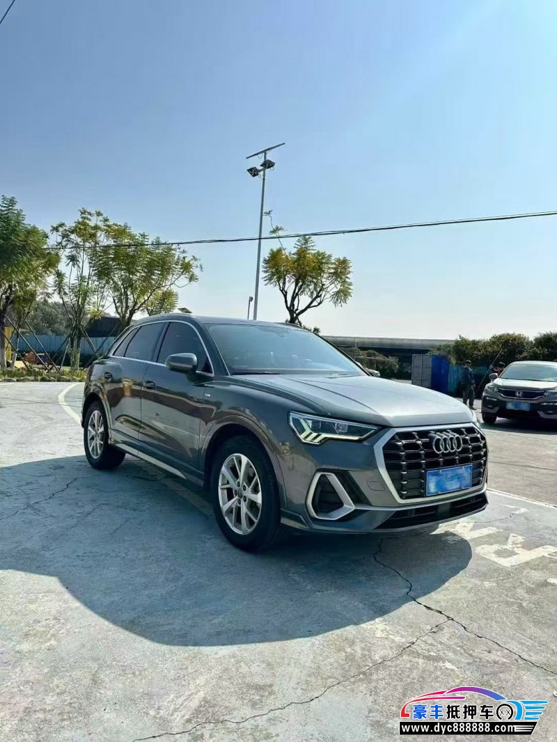 19年奥迪Q3轿车抵押车出售