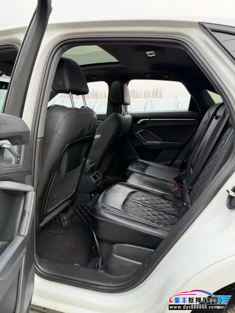 24年奥迪Q3轿车抵押车出售