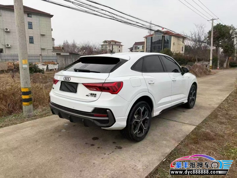 24年奥迪Q3轿车抵押车出售