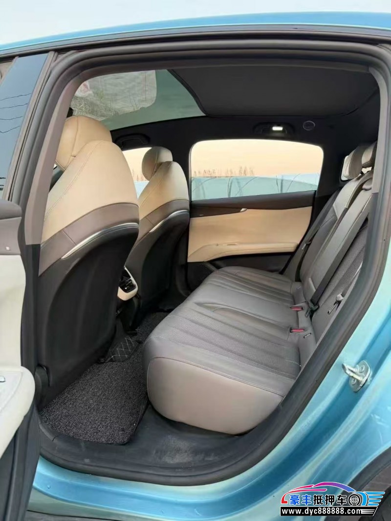 24年长安深蓝L07轿车抵押车出售