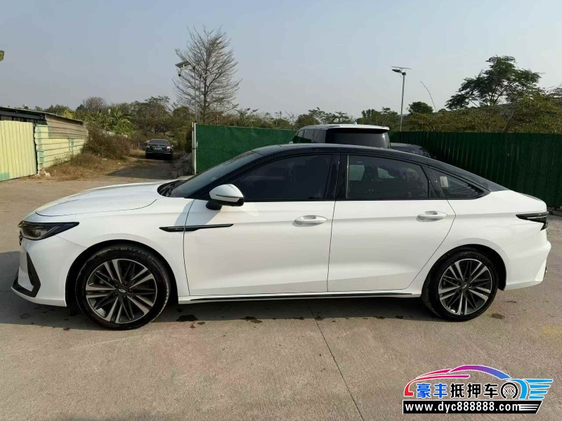 25年奇瑞艾瑞泽轿车抵押车出售