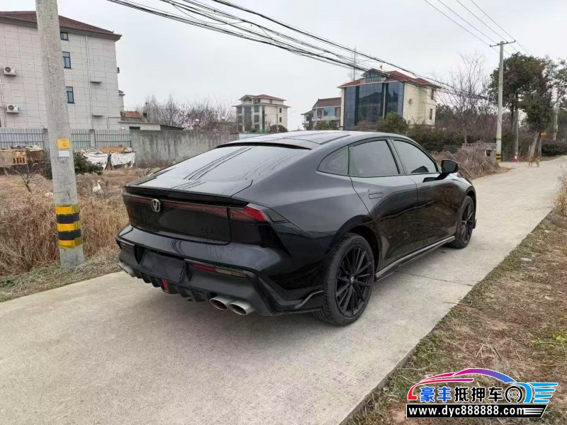 24年长安长安UNI轿车抵押车出售