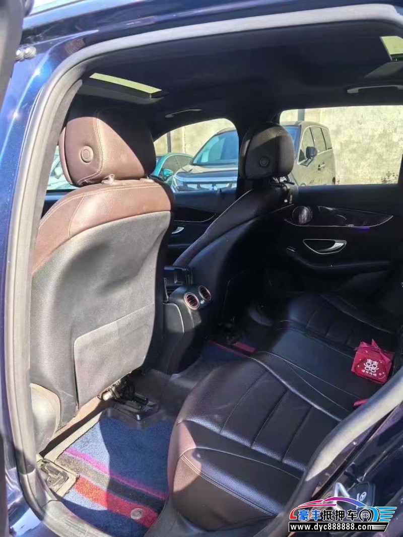 17年奔驰GLC轿车抵押车出售