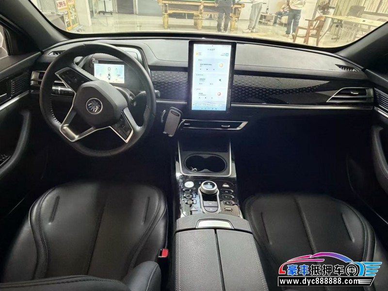 25年比亚迪秦轿车抵押车出售